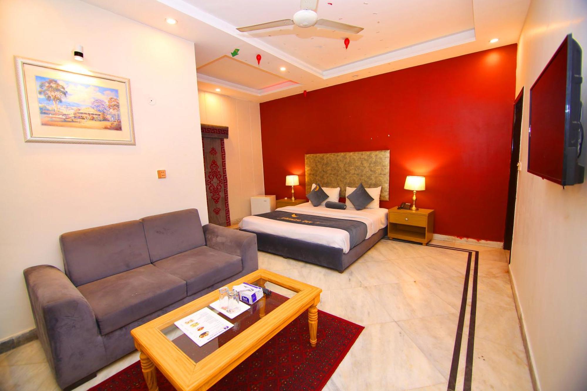 Premier Inn Mall Λαχόρη Εξωτερικό φωτογραφία