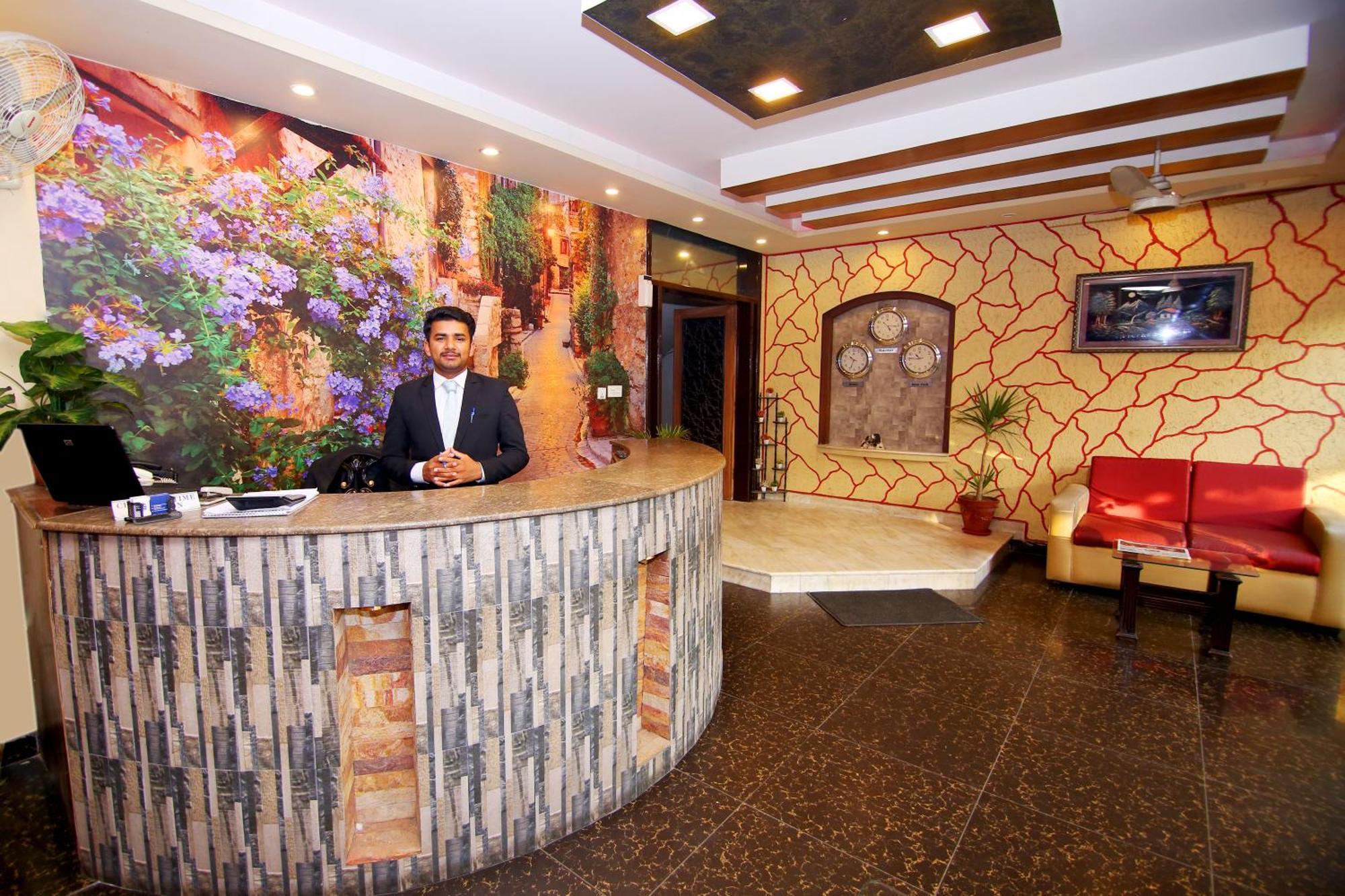 Premier Inn Mall Λαχόρη Εξωτερικό φωτογραφία